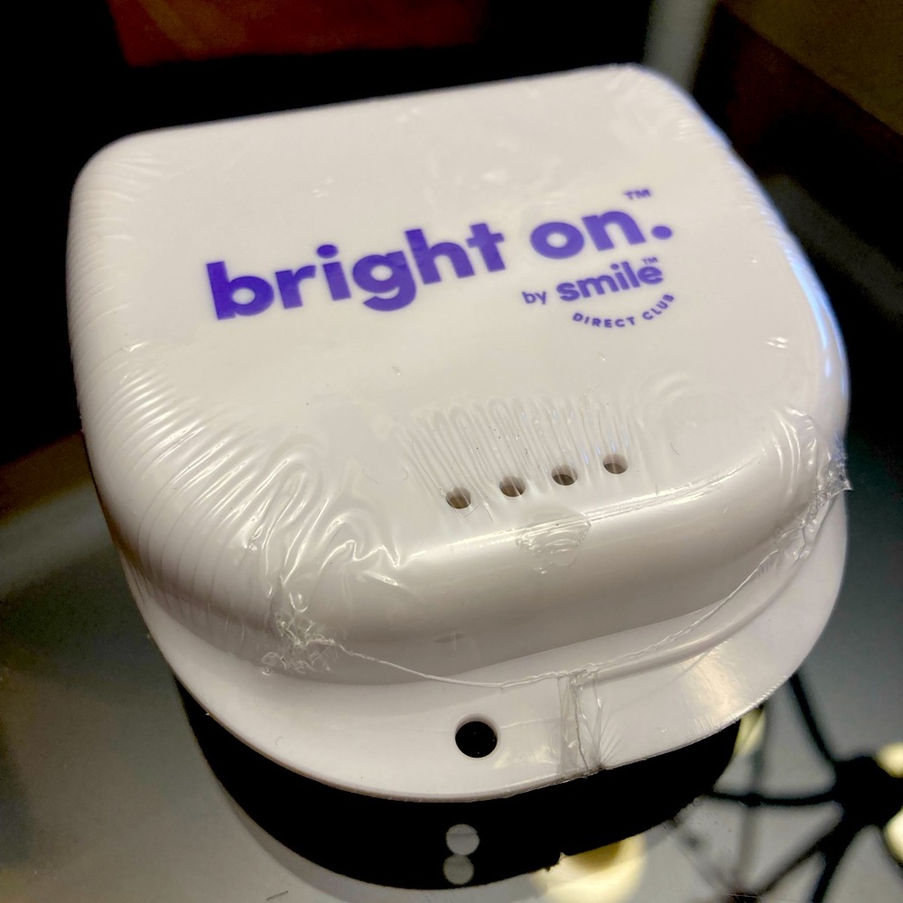 SmileDirectClub White Traveling Case with LED Accelerator Light